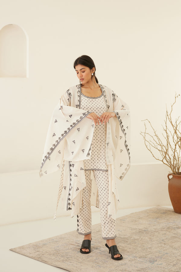 Vanilla White - Beluga Black Kimono Set.