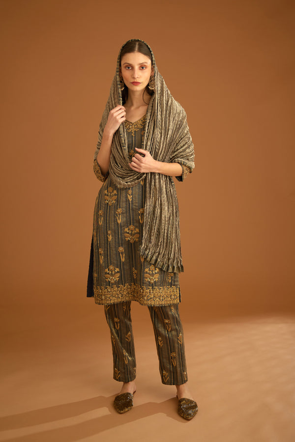 Carbon Black Kurta Set.