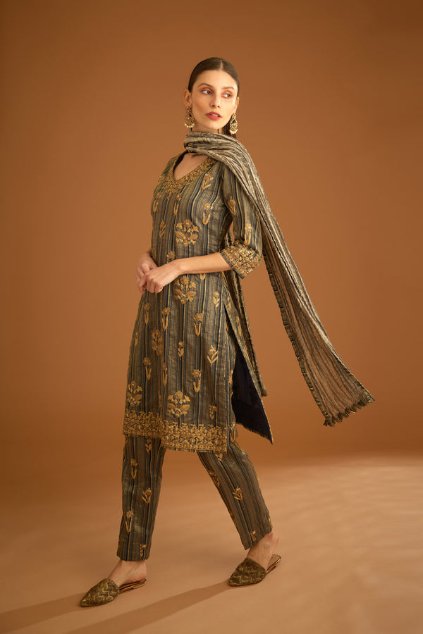 Carbon Black Kurta Set.