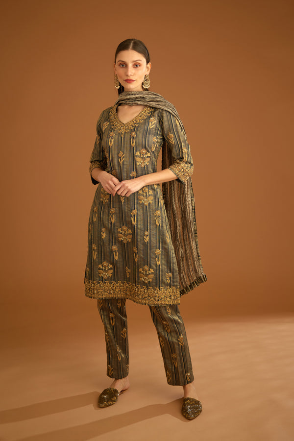 Carbon Black Kurta Set.