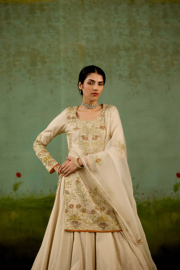Ivory Sharara Set