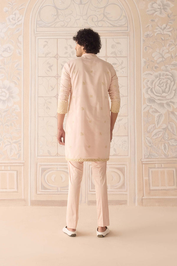 Snow Pink Kurta Set.