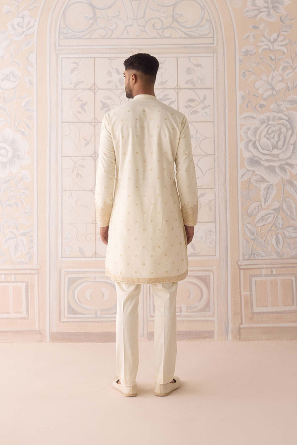 Egret Off-White Kurta Set.