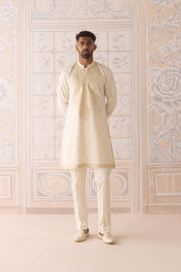 Egret Off-White Kurta Set.