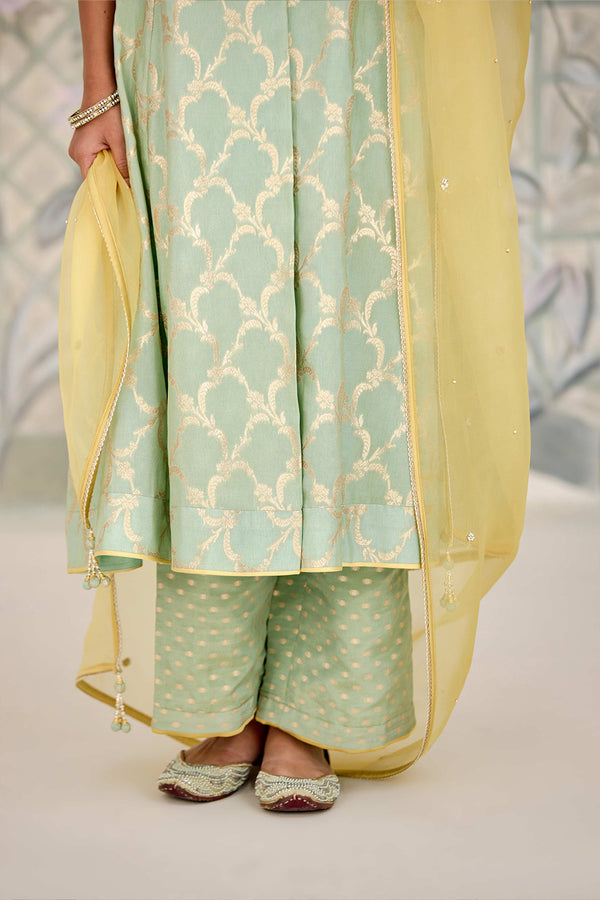 Smoke Green Kurta Set.