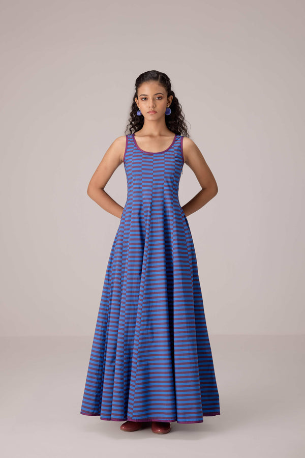 Blue striped cotton ensemble.