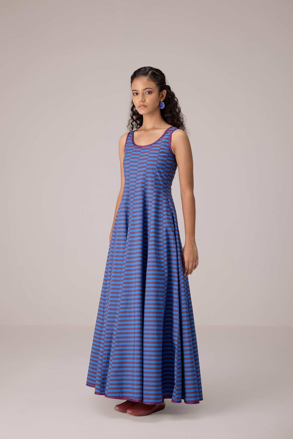 Blue striped cotton ensemble.