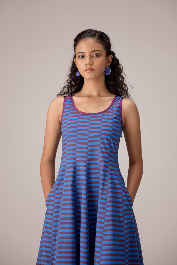 Blue striped cotton ensemble.