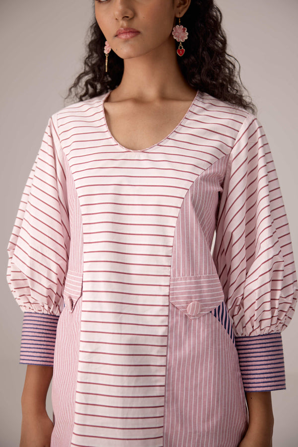 Relaxed cotton tunic dress in striped cotton panels, voluminous 3 quarter sleeves with textured cups.