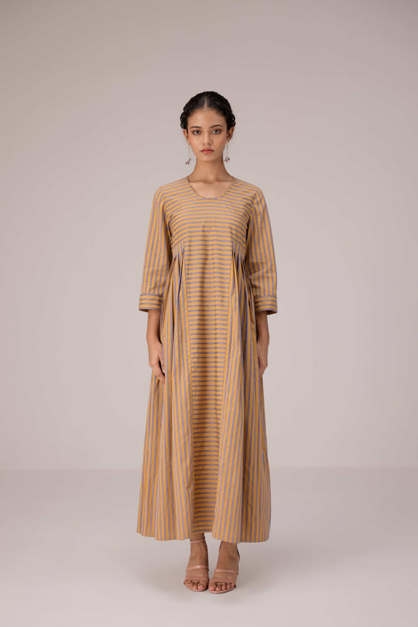 Pleated cotton maxi dress