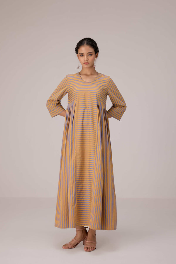 Pleated cotton maxi dress