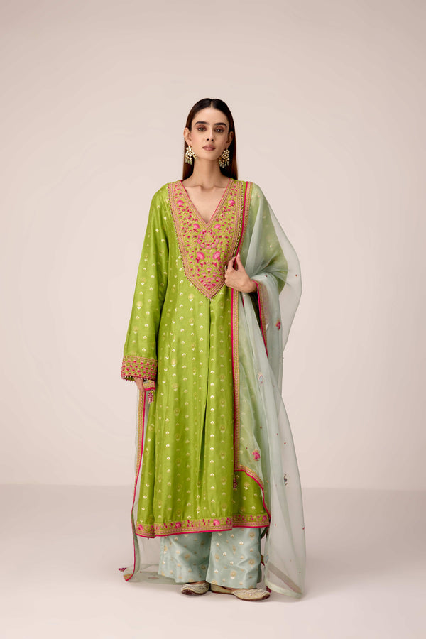 Green thread embroidered kurta set