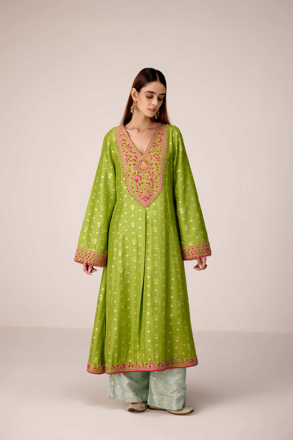 Green thread embroidered kurta set