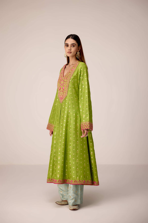 Green thread embroidered kurta set