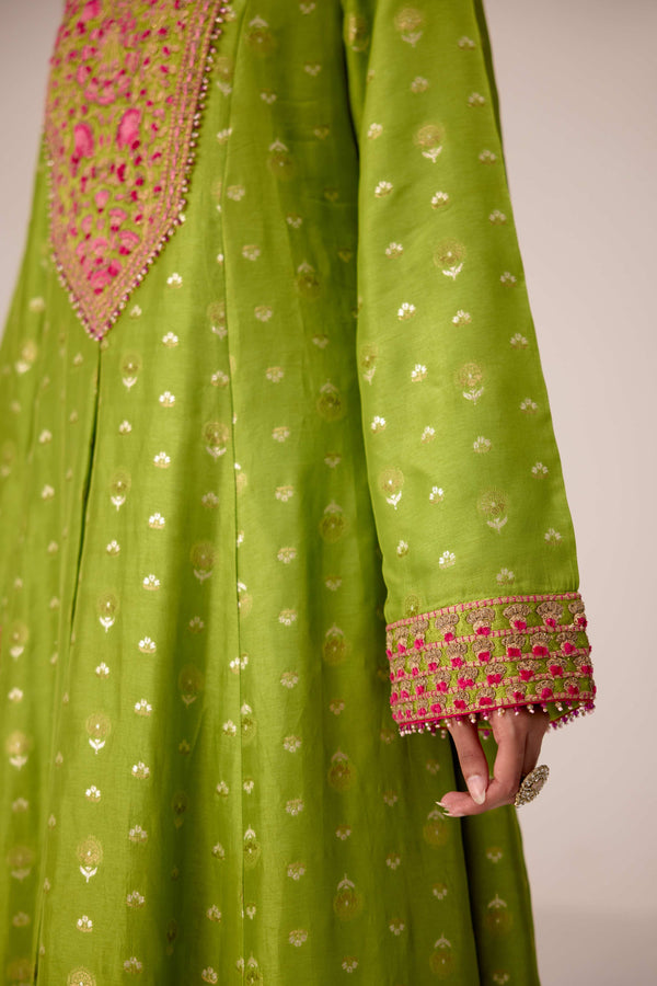 Green thread embroidered kurta set