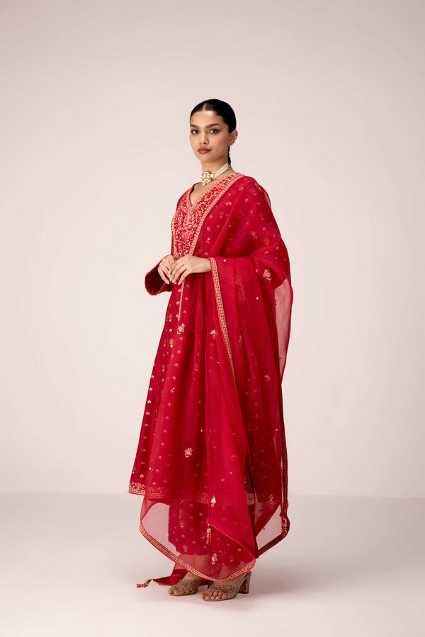 Maroon thread embroidered kurta set