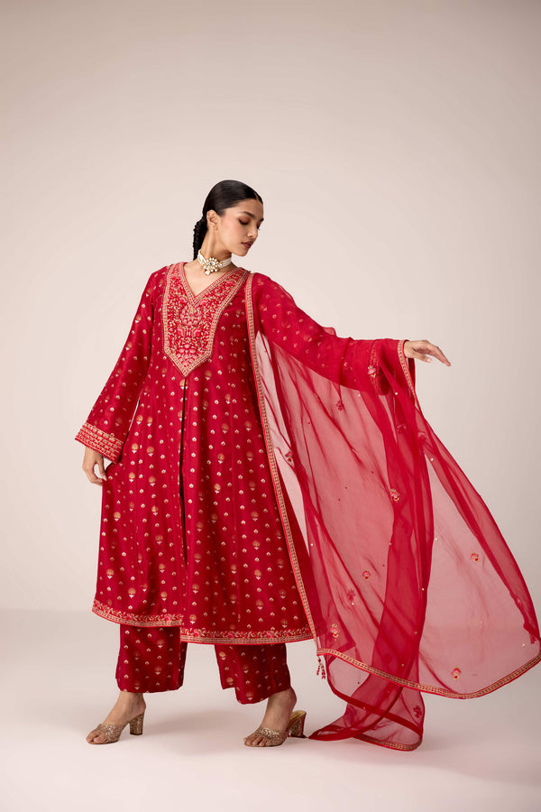 Maroon thread embroidered kurta set