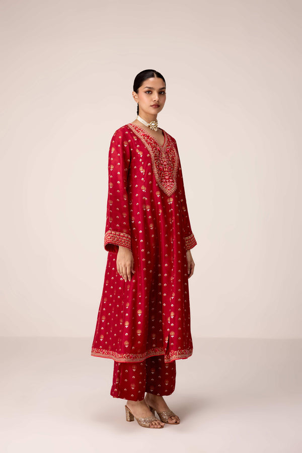 Maroon thread embroidered kurta set