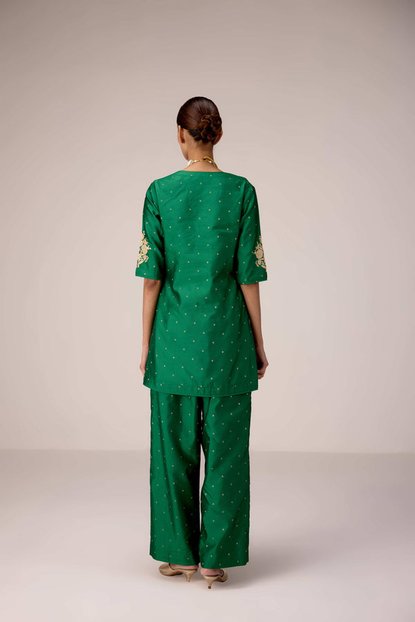 Emerald green gold patch and thread embroidered kurta pants set