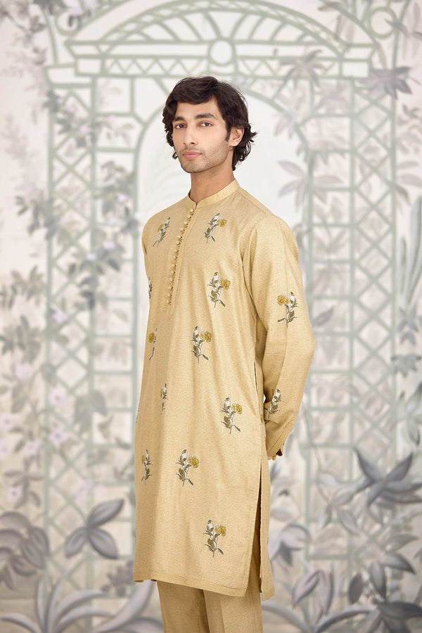 Neutral Yellow Kurta Set.