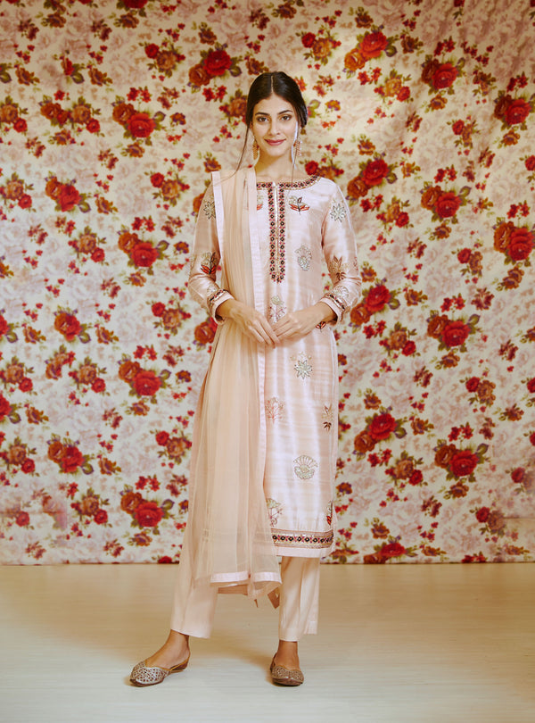 Light Pink Kurta Set.