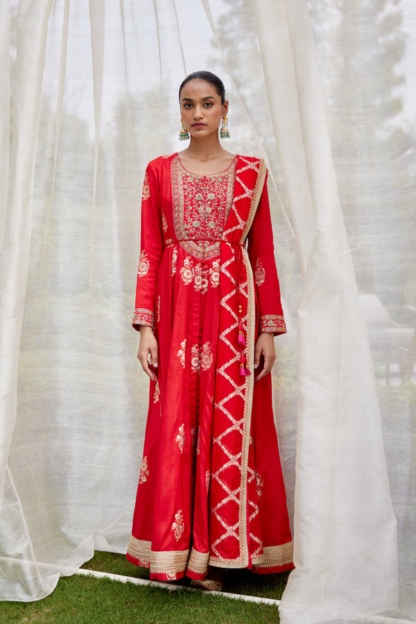 Red Anarkali Set.