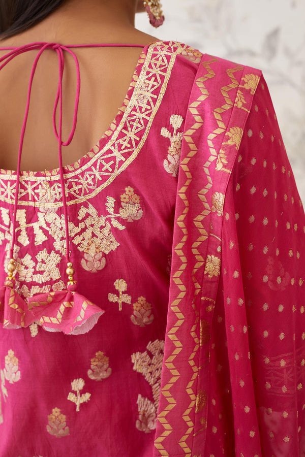 Magenta Kurta Skirt Set.