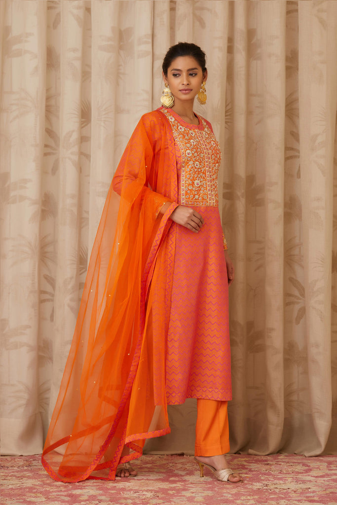 Buy Trendy Printed Silk Kurti Pant Set (KDB-2305933)
