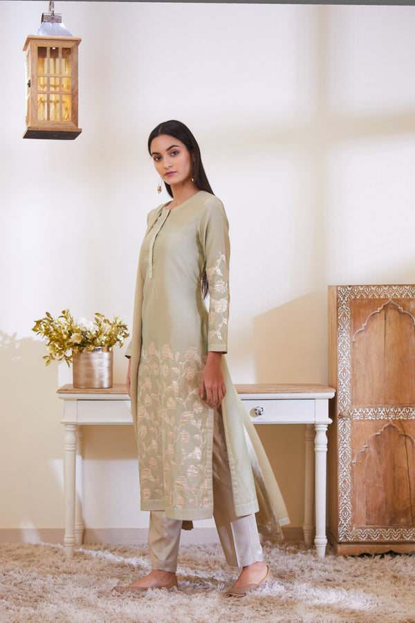 Fog Green Kurta Set.