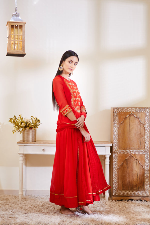 Red Anarkali Set.