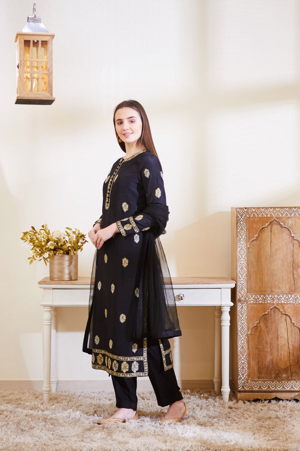 Black Kurta Set.