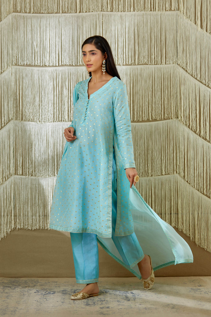 Powder Blue Silk Straight Kurti With Straight Pants And Chiffon Dupatta at  Rs 4999.00 | Designer Kurtis | ID: 2851074948212